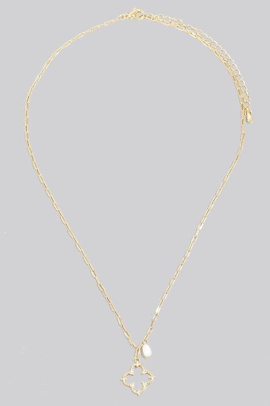 Clover & Pearl Necklace in Gold (FINAL SALE ITEM)