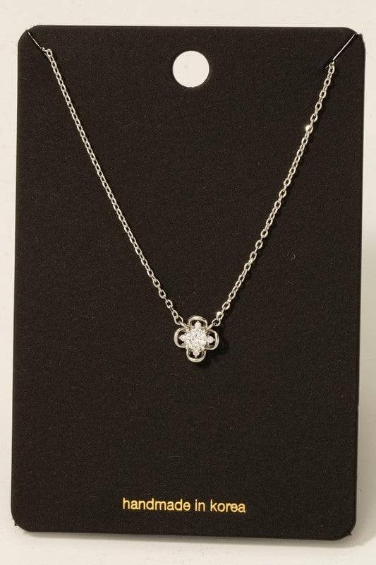 Cluster Clover Necklace in Silver