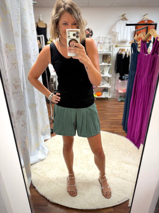 Pleated Active Shorts