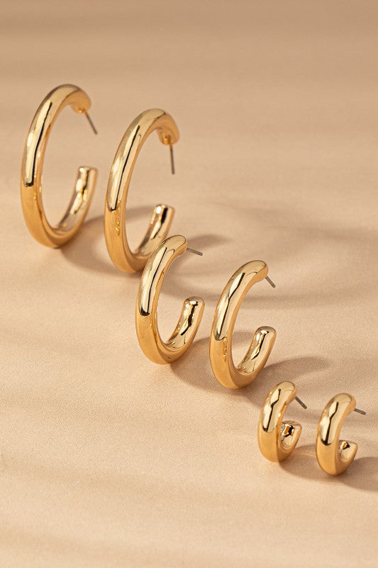 Hallow Hoop Earrings in Gold