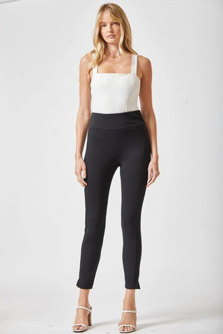 Magic Skinny Pants in Black