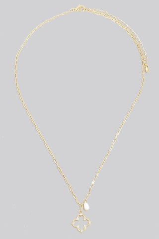 Clover & Pearl Necklace in Gold