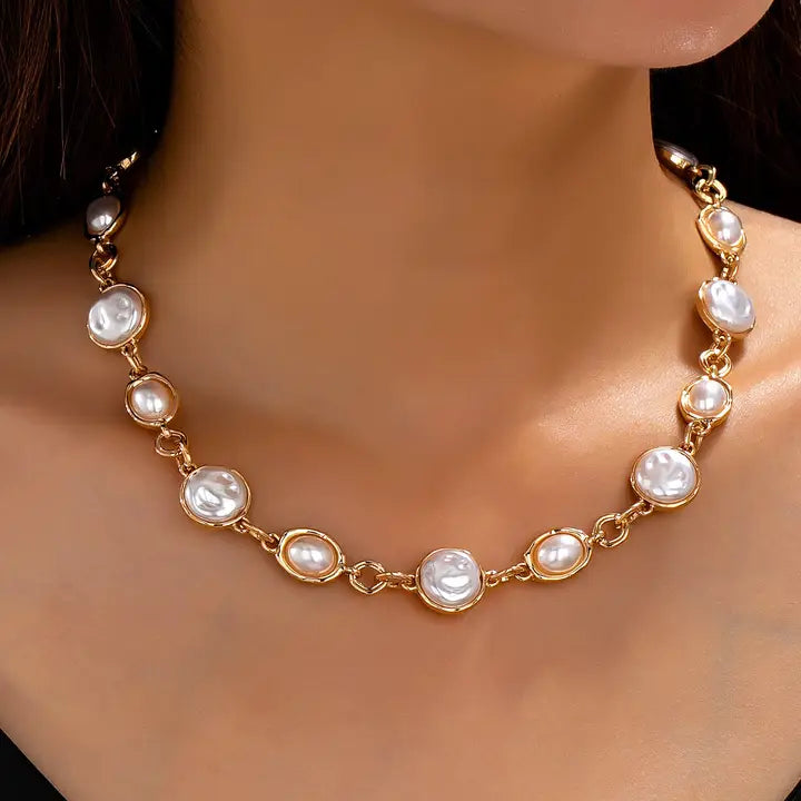Bezel Pearl Coin Necklace