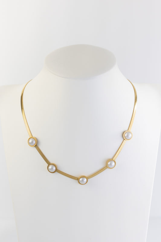 Chain of Pearls Necklace