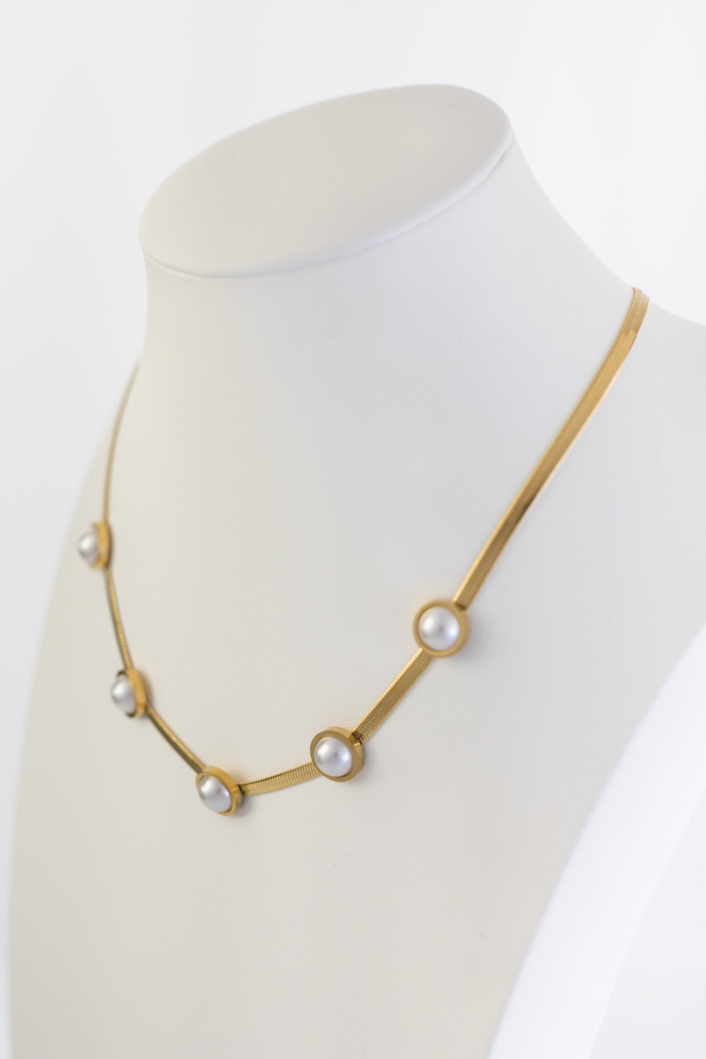 Chain of Pearls Necklace