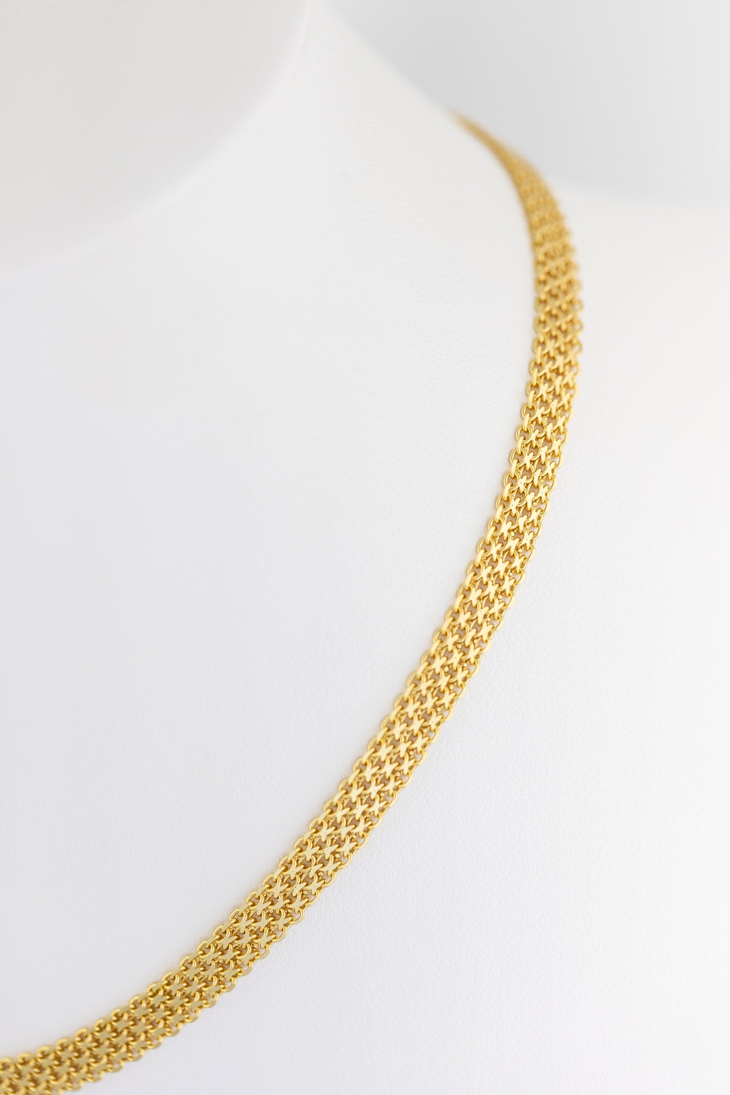 Meshy Choker Necklace