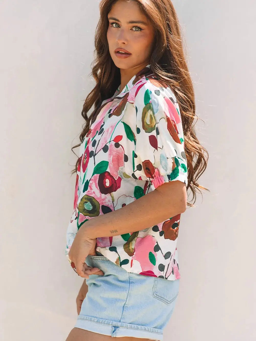 Vibrant Floral Slit V Neck Short Sleeve Top