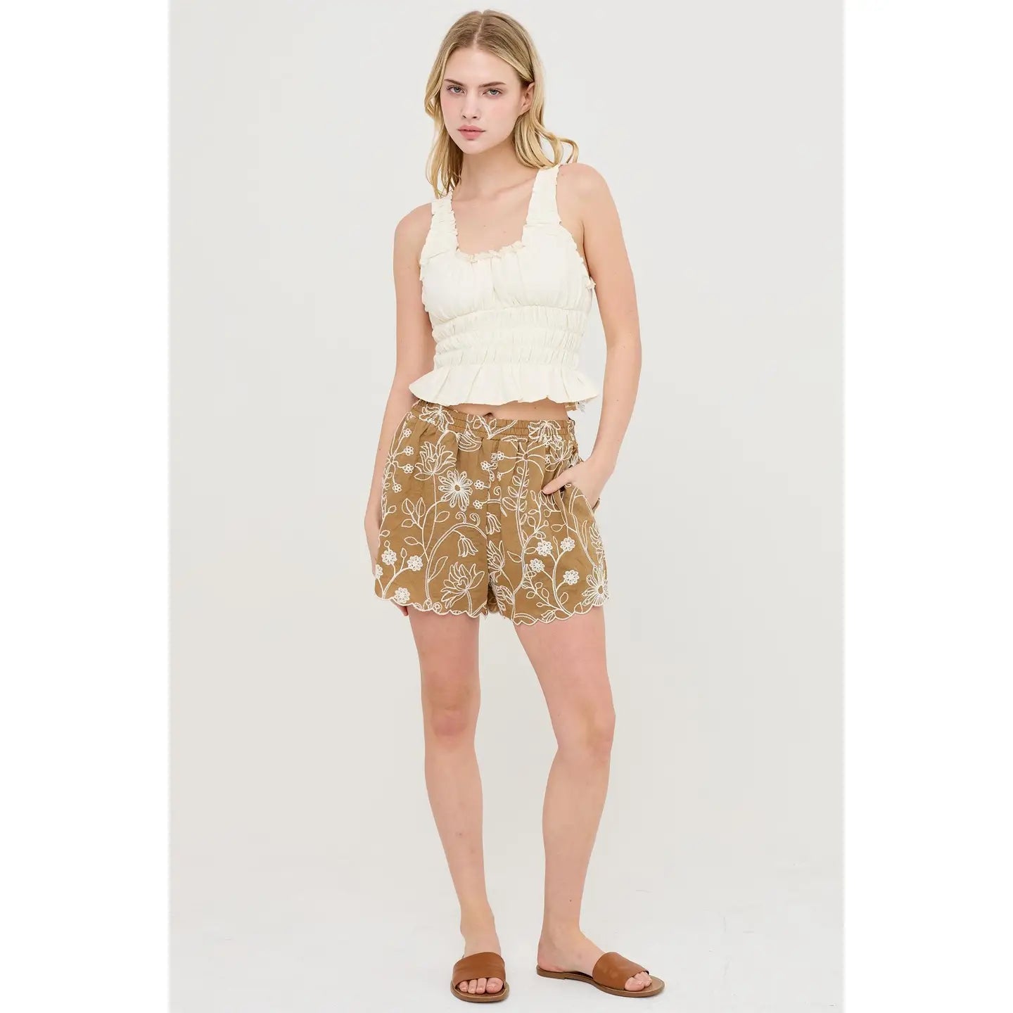 Embroidered Scallop Shorts