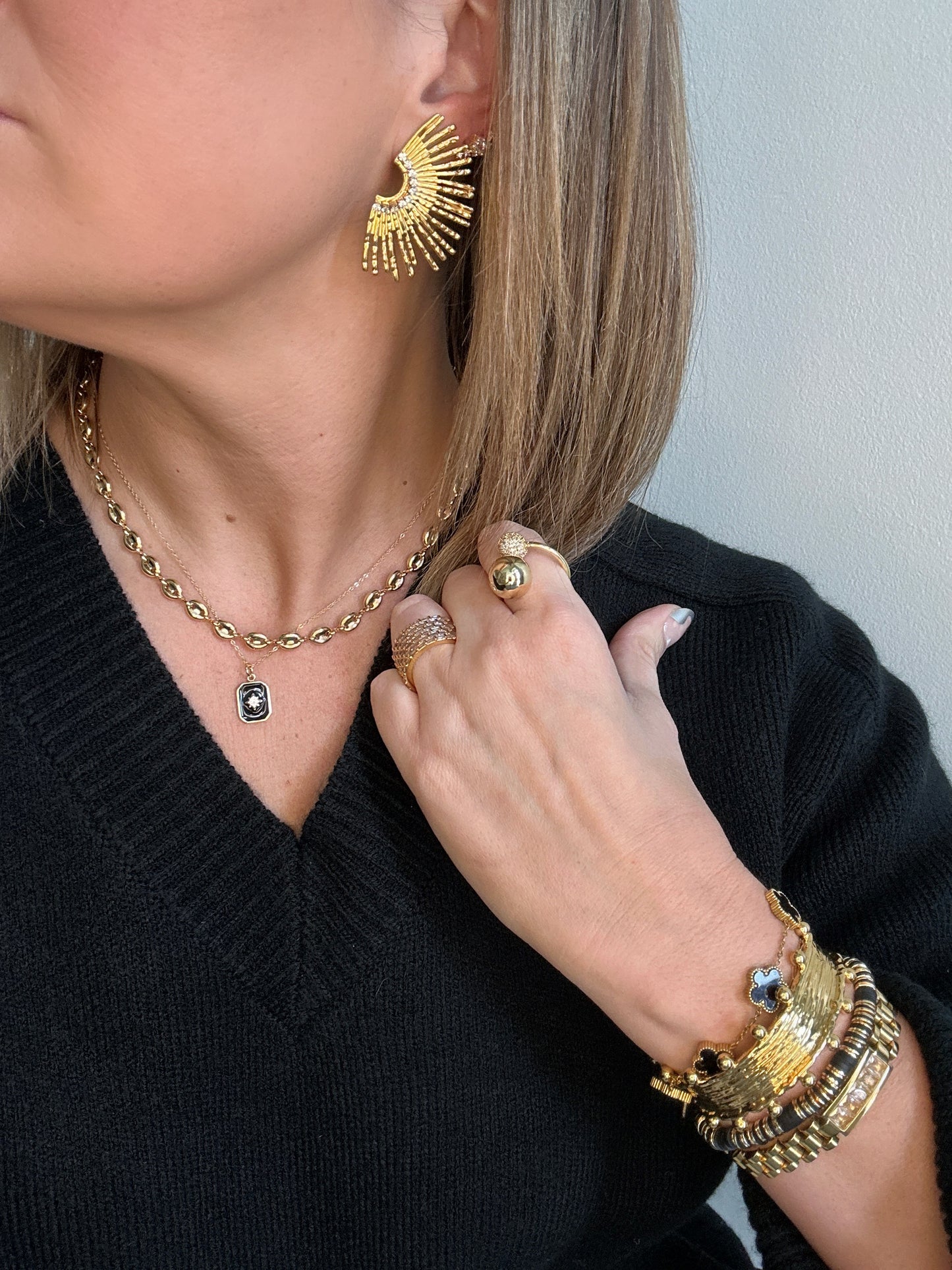 Fanning in Gold Earrings