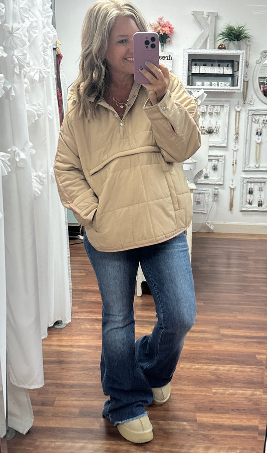 Peyton Puffer Jacket in Beige