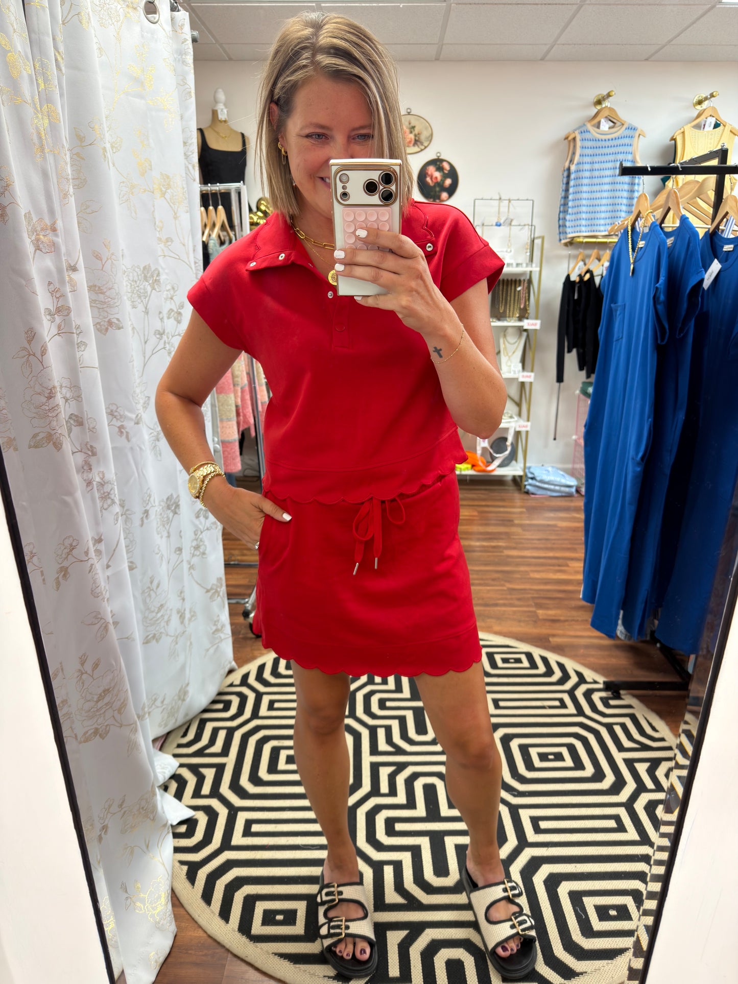 Red Scallop 2 Piece Set