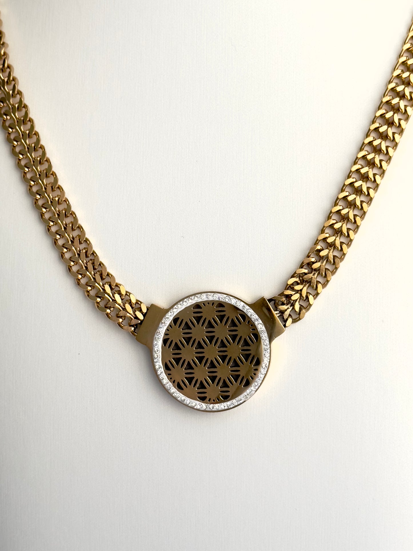Legacy Gold Necklace