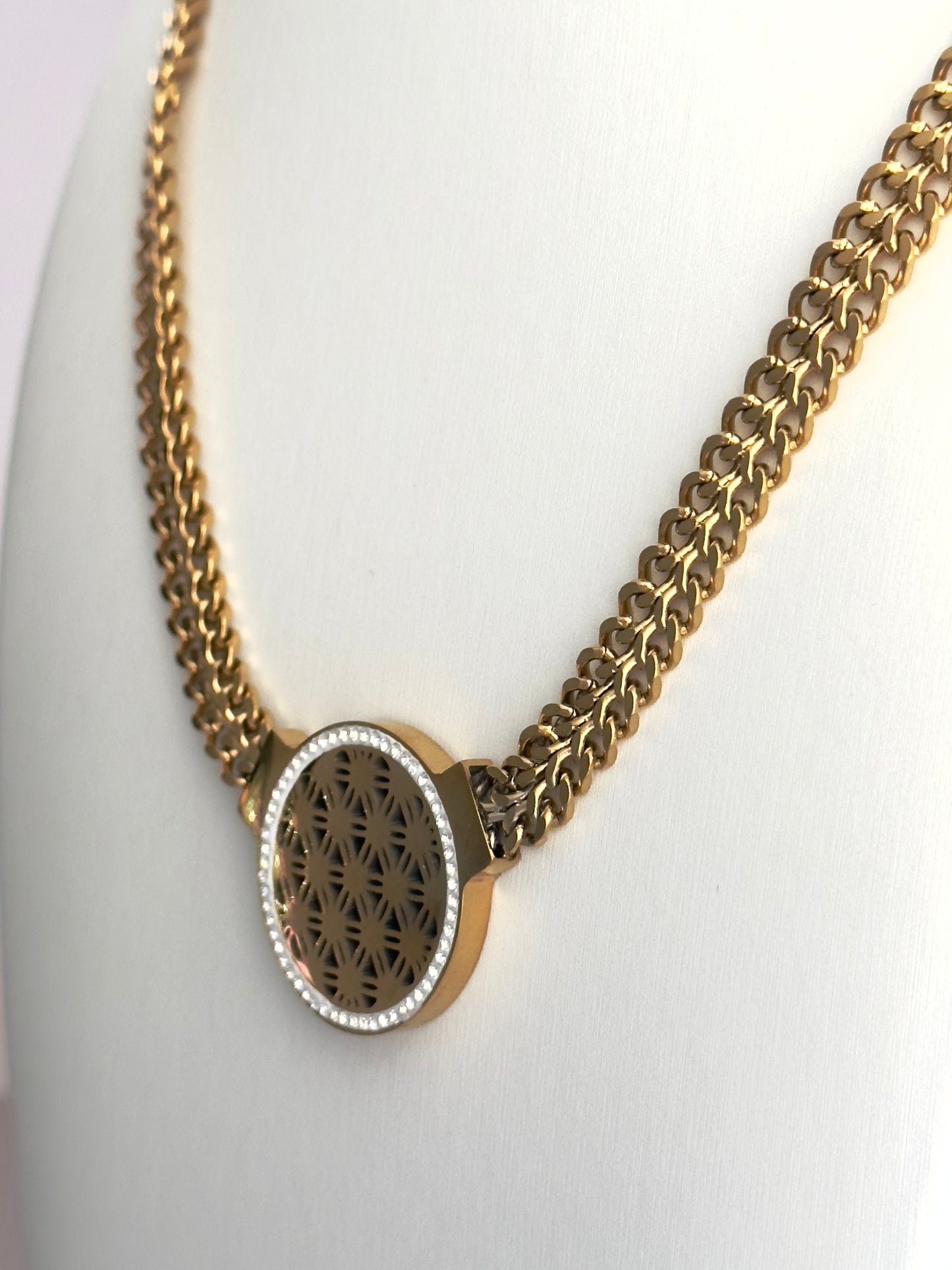 Legacy Gold Necklace