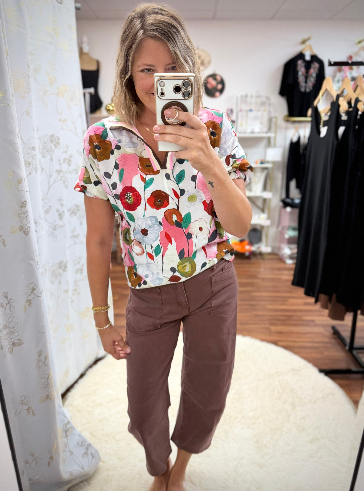 Vibrant Floral Slit V Neck Short Sleeve Top