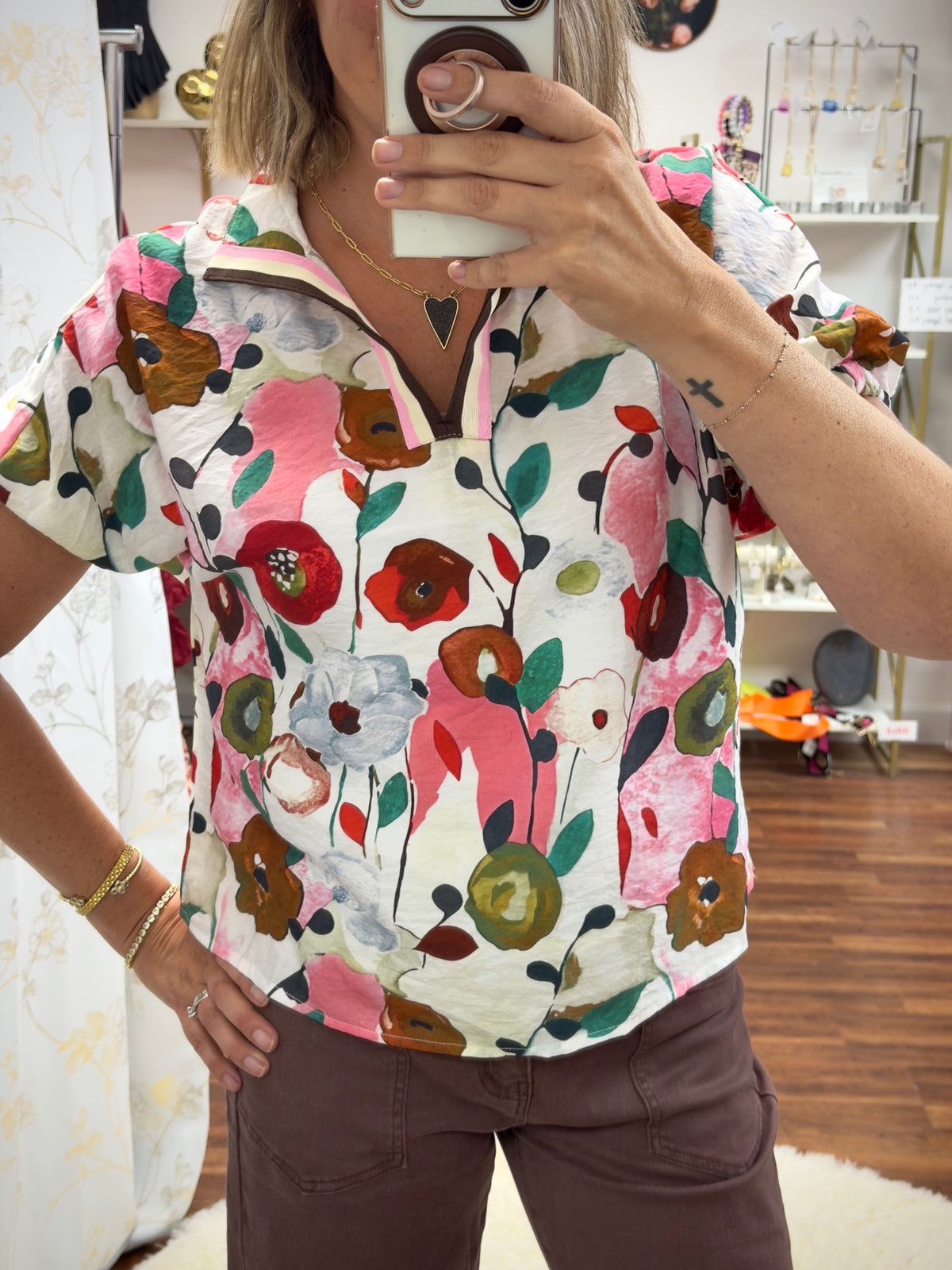 Vibrant Floral Slit V Neck Short Sleeve Top
