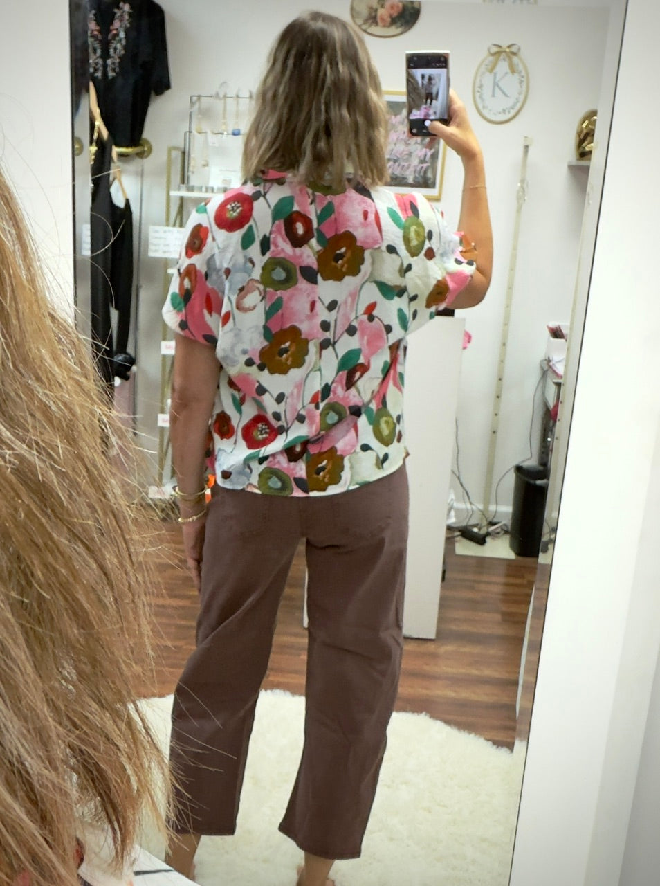 Vibrant Floral Slit V Neck Short Sleeve Top