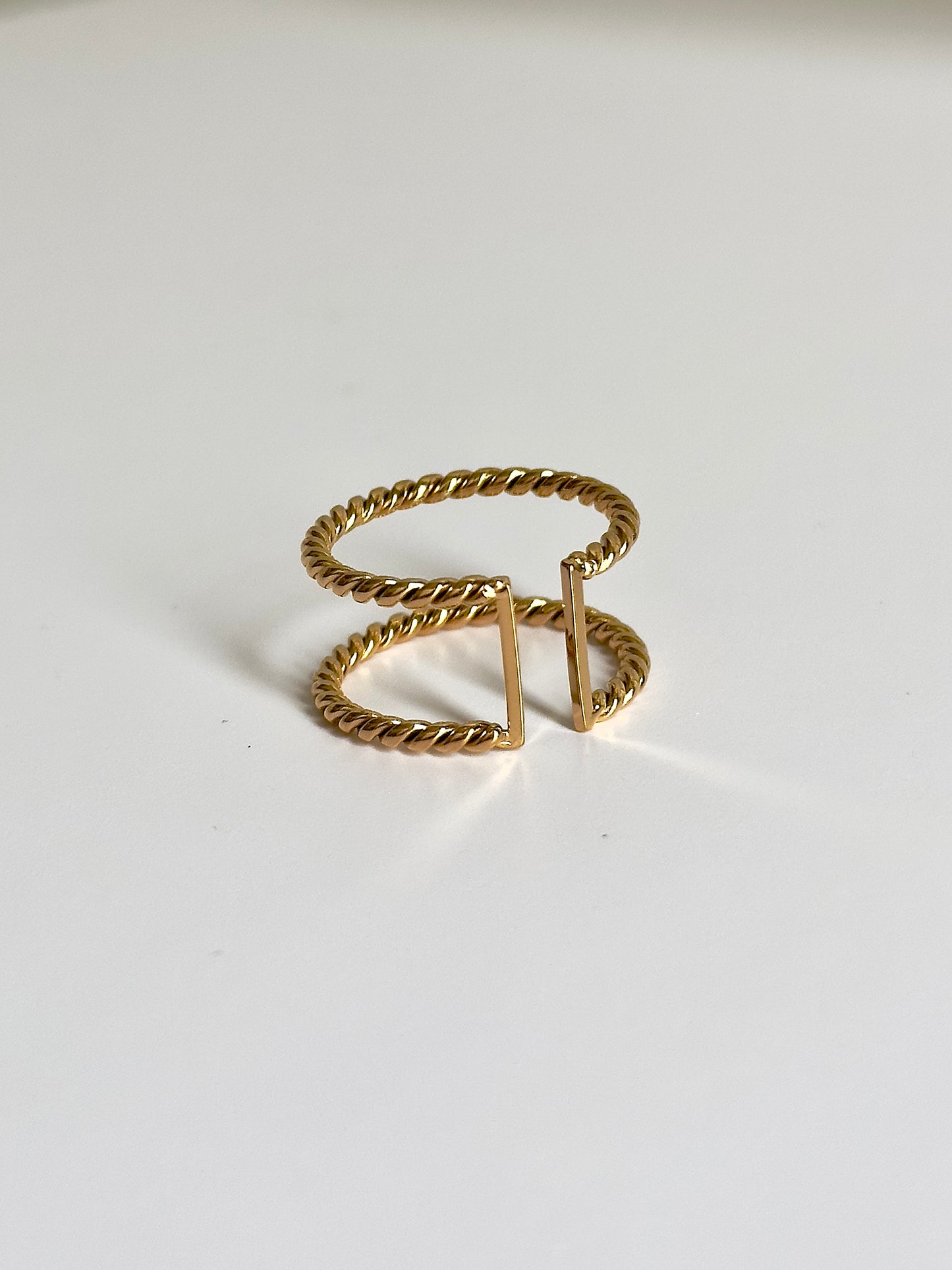Twisted Double Ring