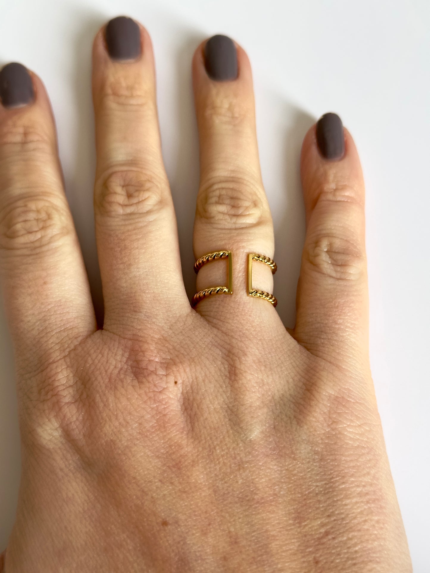 Twisted Double Ring