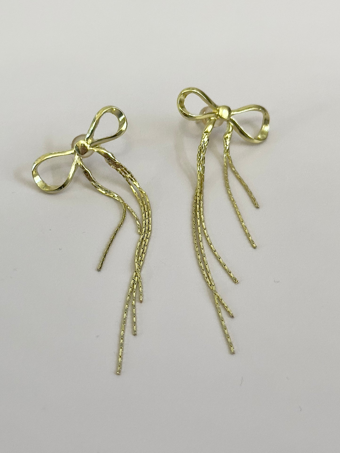 Dangling Bow Studs