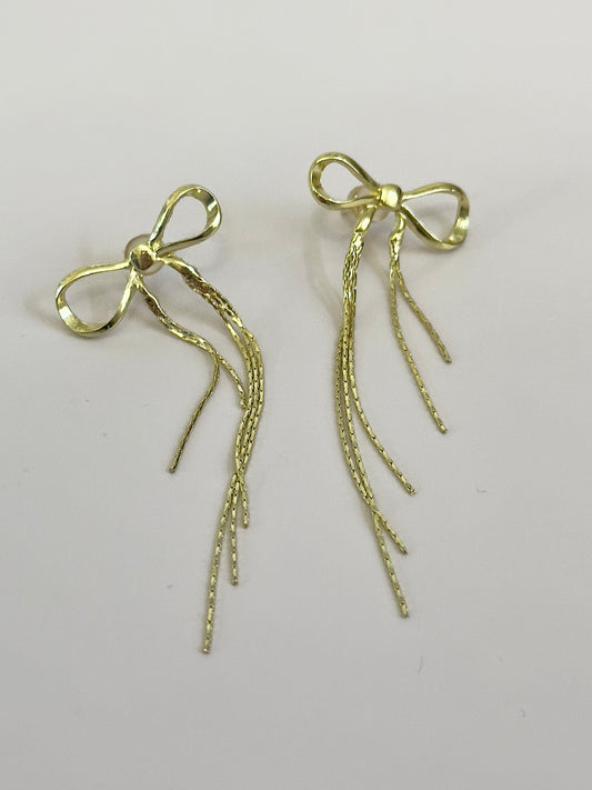 Dangling Bow Studs
