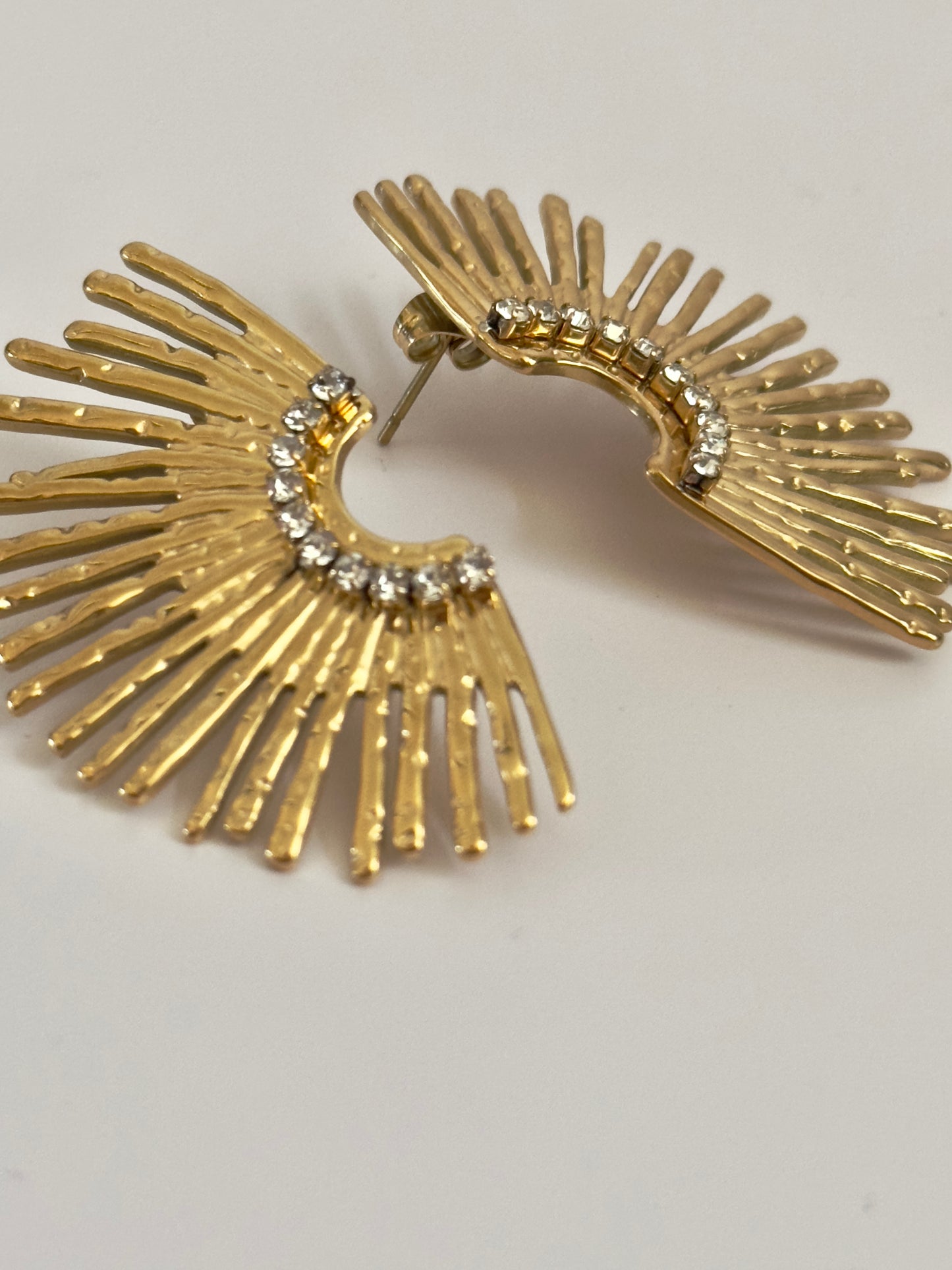 Fanning in Gold Earrings