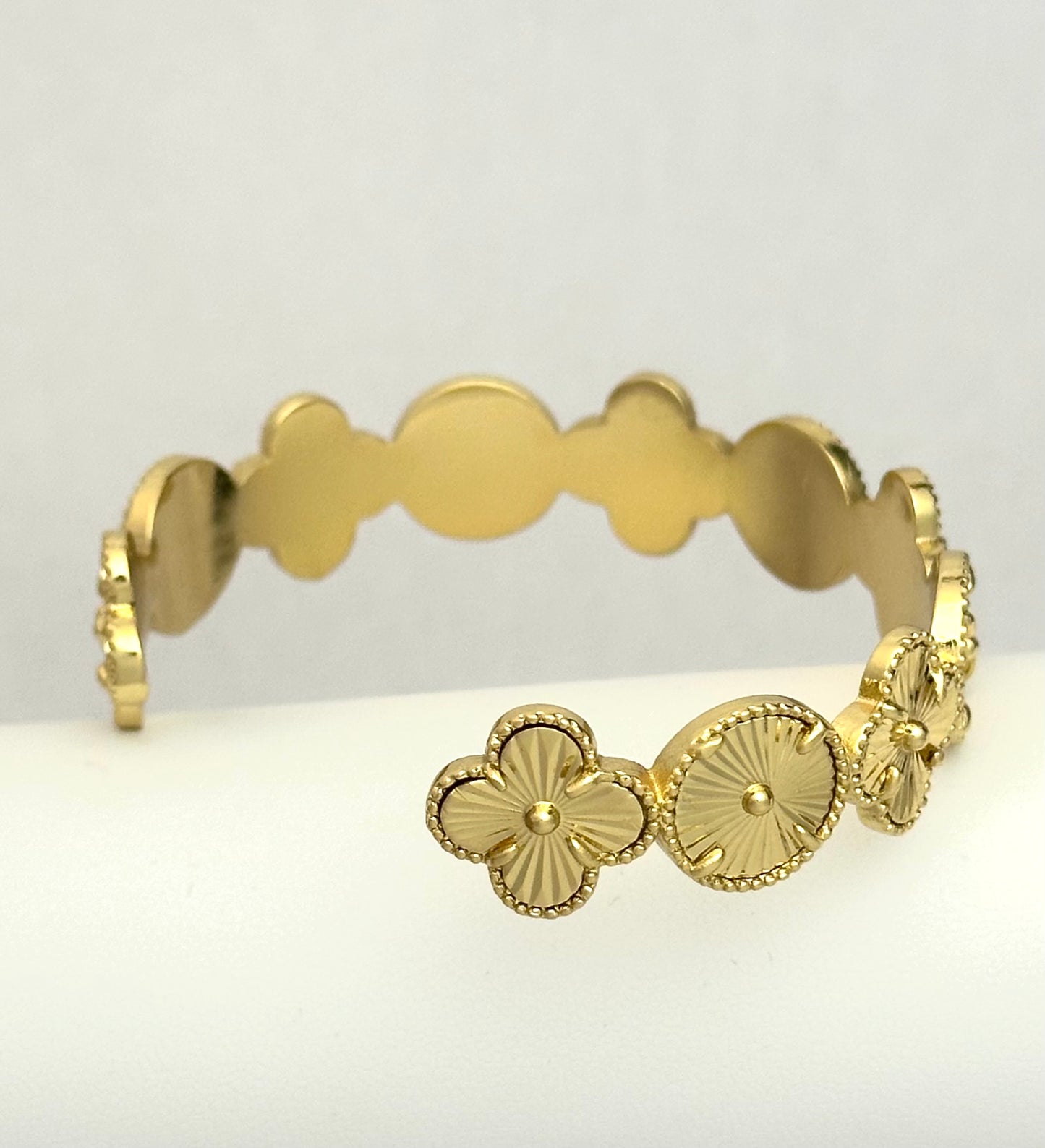 Clover Cuff