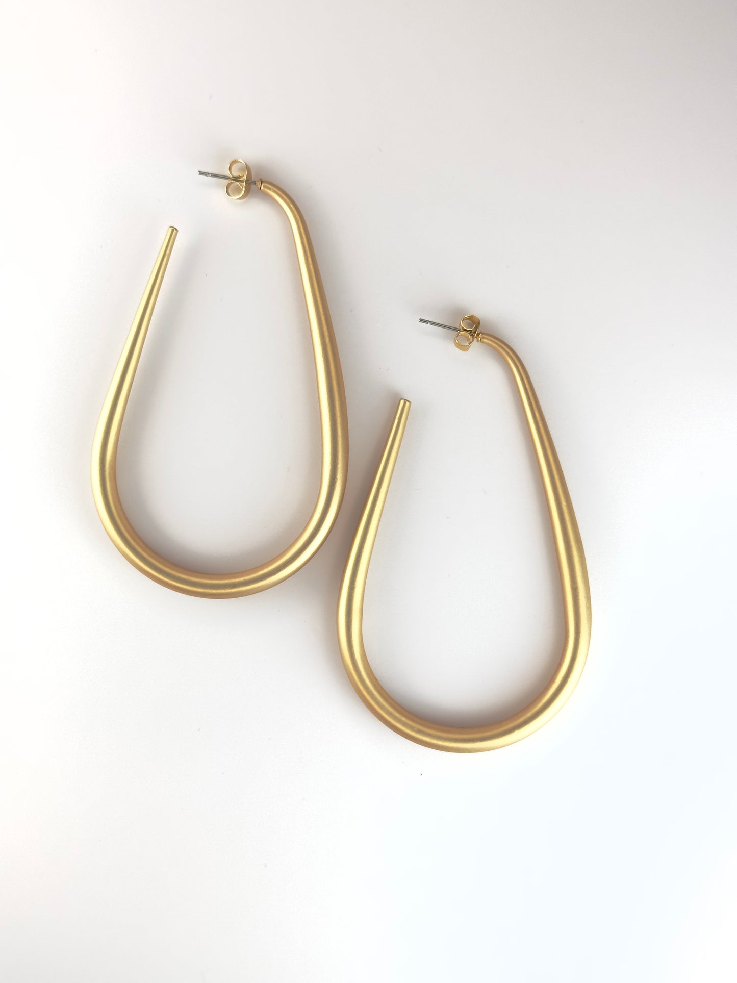 Harlow Gold Matte Hoop