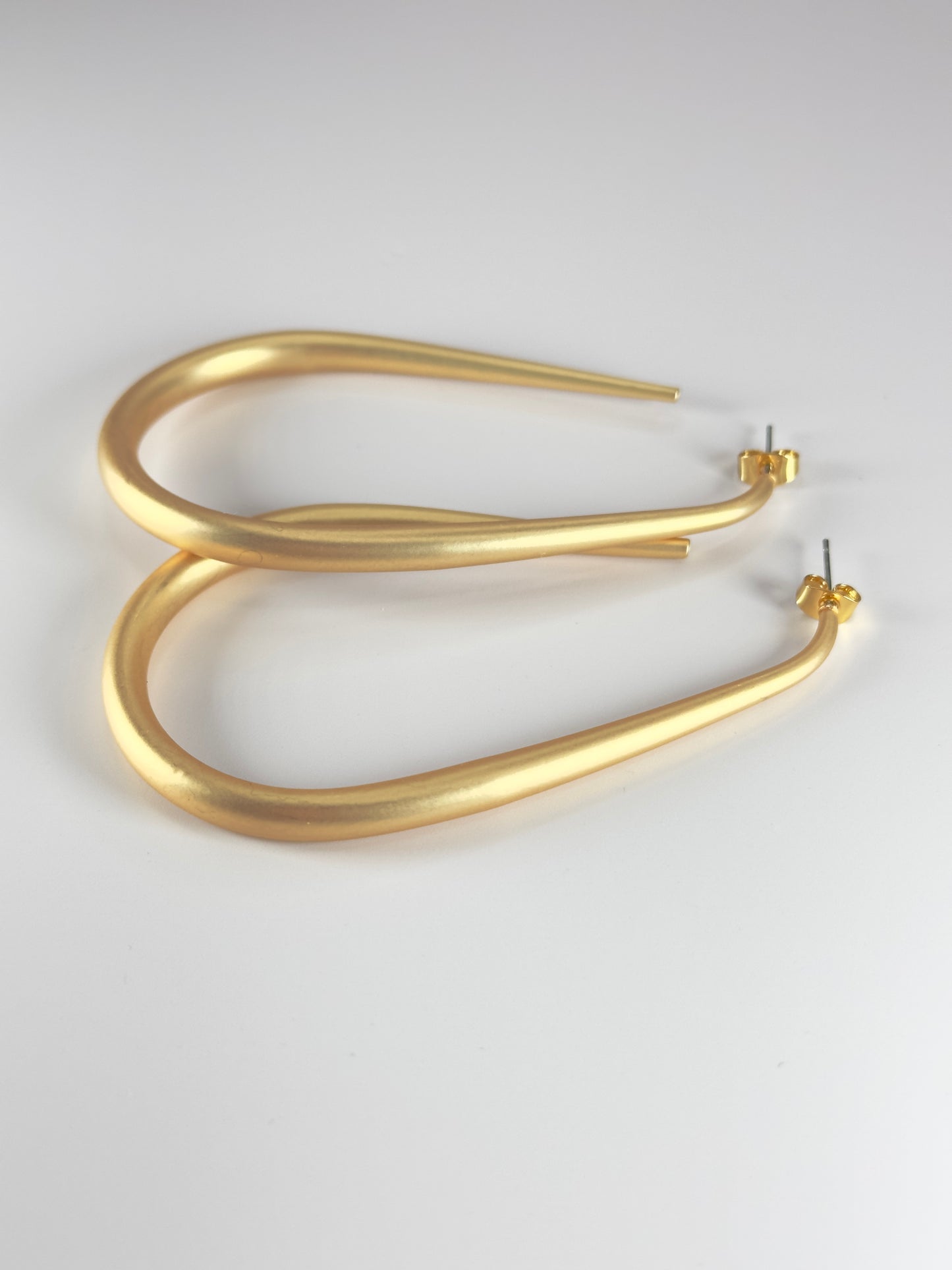 Harlow Gold Matte Hoop