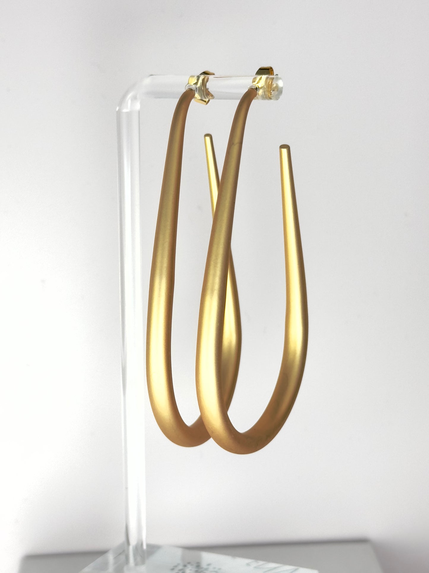 Harlow Gold Matte Hoop