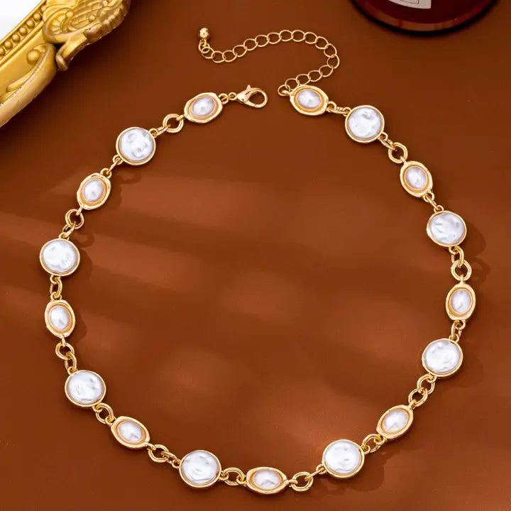 Bezel Pearl Coin Necklace